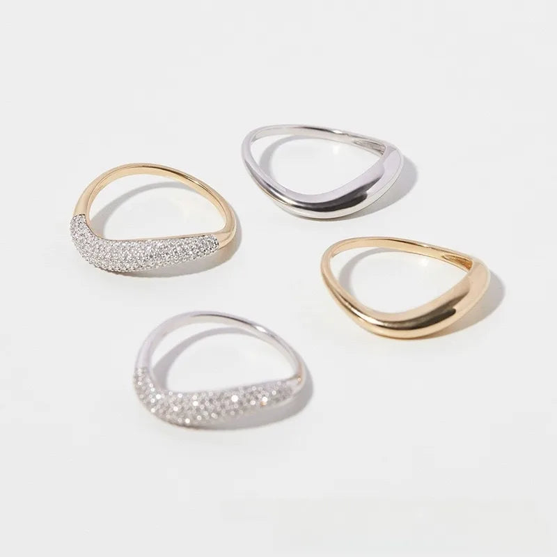 The Serpentine 925 Sterling Silver Curve Ring