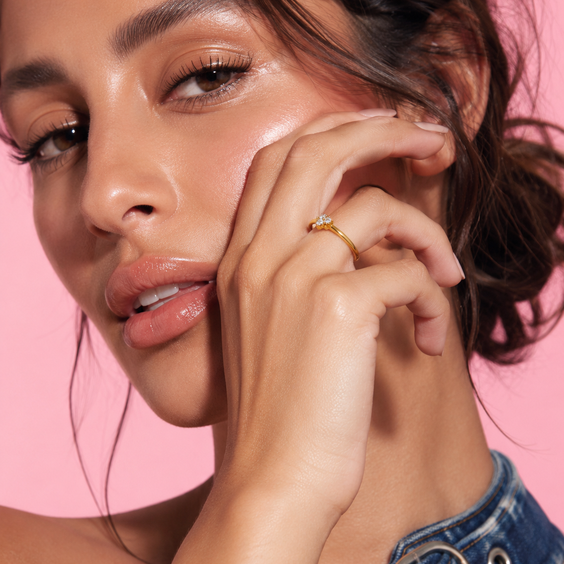 The Lyra Delicate Three-Stone Promise Ring