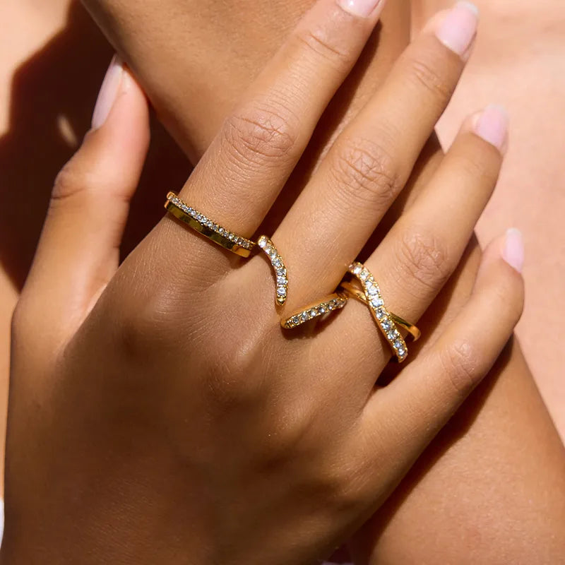 Tarnish-Free Stainless Steel Intertwined Simulated Diamond Wave Band