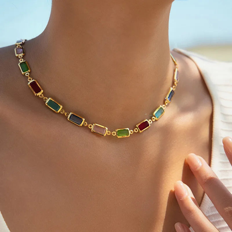 The Linear Balance Dual-Texture Collier