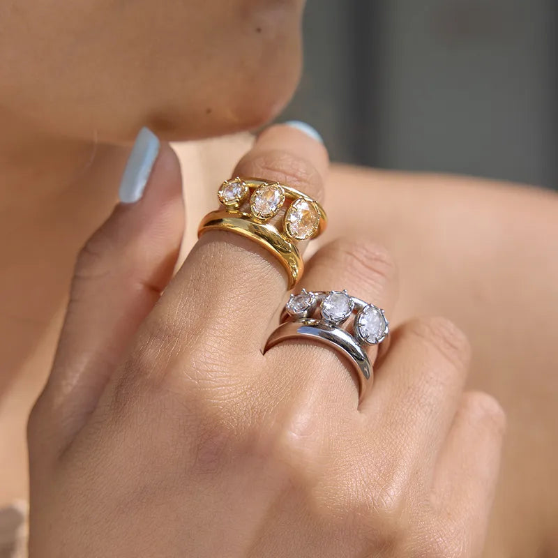 The Trio-Oval Waterproof 18K Gold Chunky Triple-Stone Ring