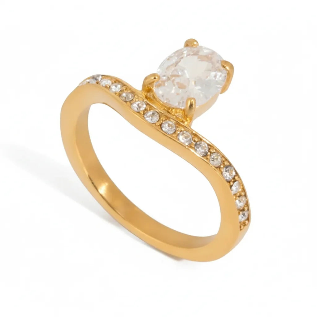 The Gaia 18K Gold Hammered Emerald Zircon Open Ring