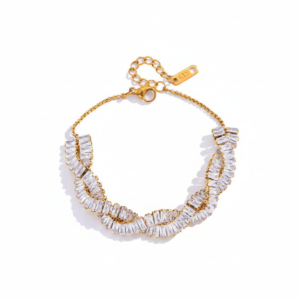 The Vienna Life-Proof PVD Coated Shimmering Wave Chain