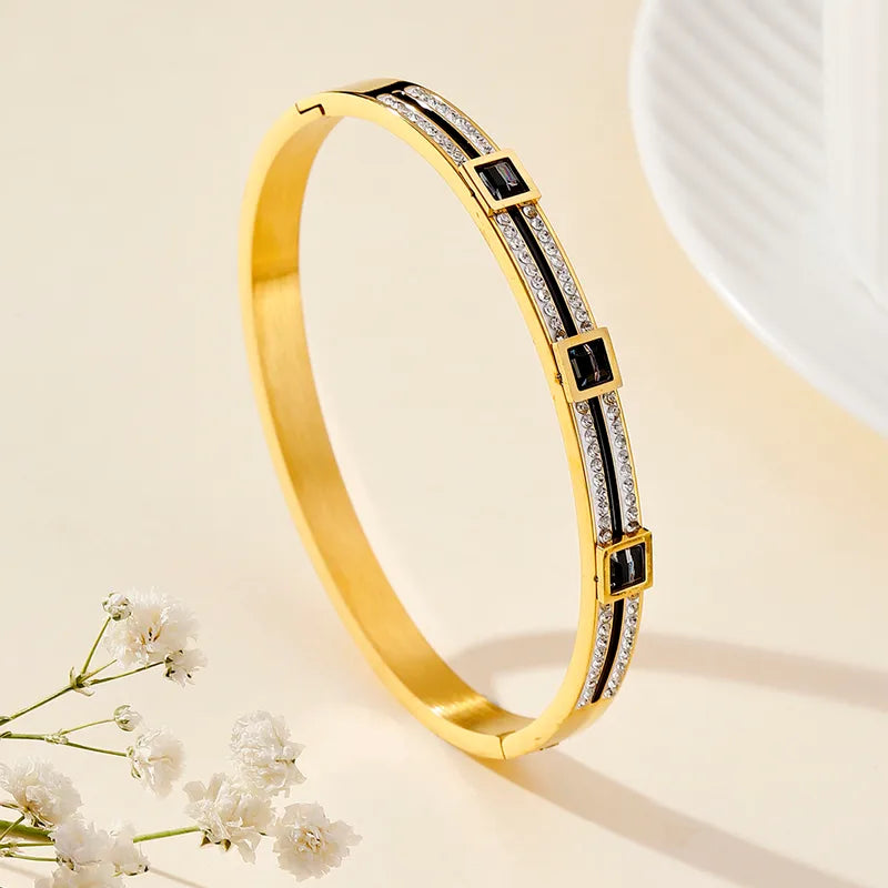 The Noir Éclipse Bangle | 18K Gold PVD