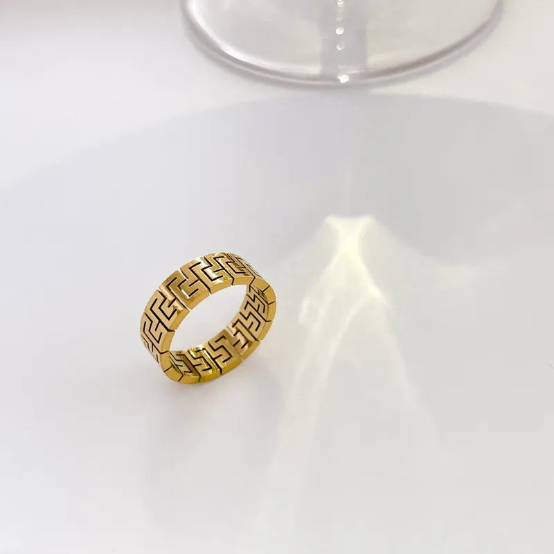 Tarnish-Free Stainless Steel Hollow Maze Textured Band