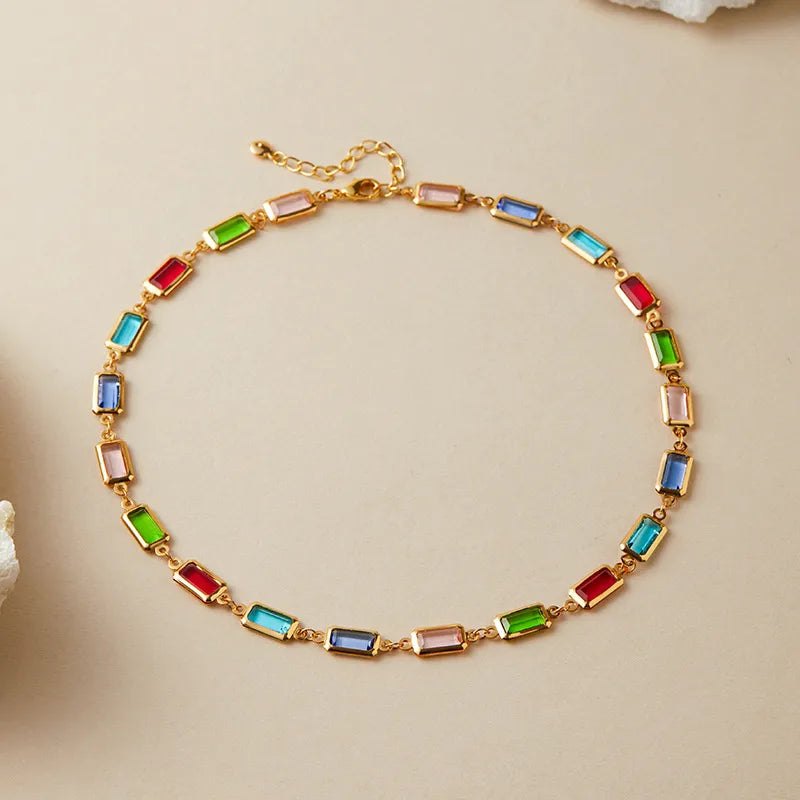 The Linear Balance Dual-Texture Collier