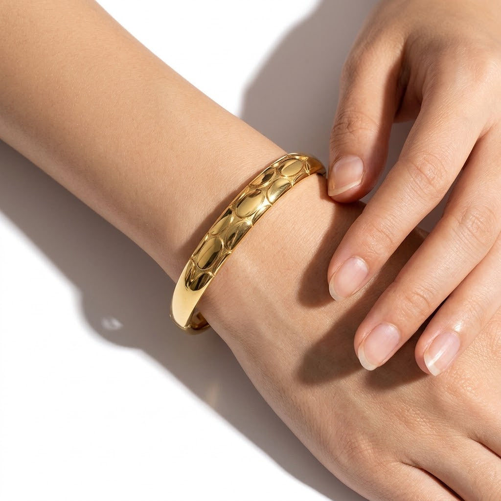 The Marina Chunky Scale Bangle | 18K Gold PVD