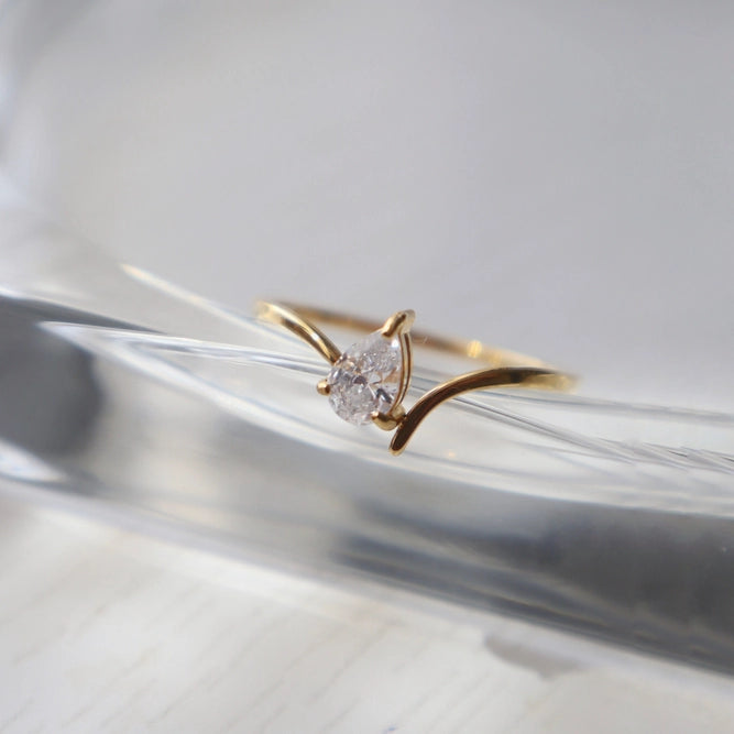 Selena Teardrop Ring | Zirconia Ring