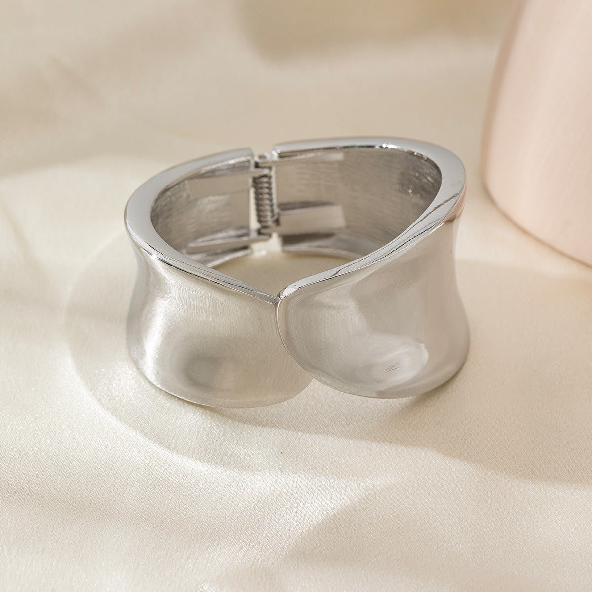 Aurelia Hammered 18K Gold Plated Cuff