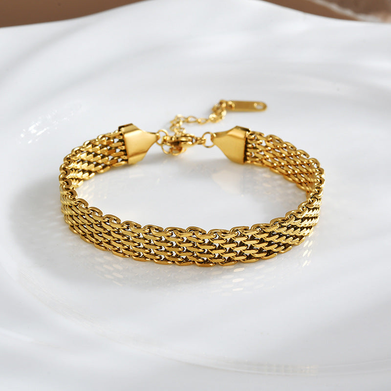 Geometric Link Metal Bracelet - Timeless Office-to-Evening Accessory