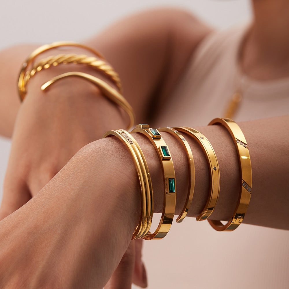 Cyna 18K Gold Plated Zirconia Bangle
