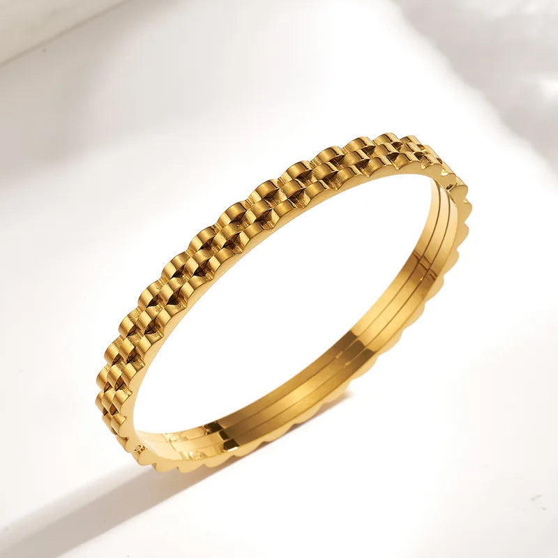 The Jubilee Plaid Bangle | 18K Gold PVD