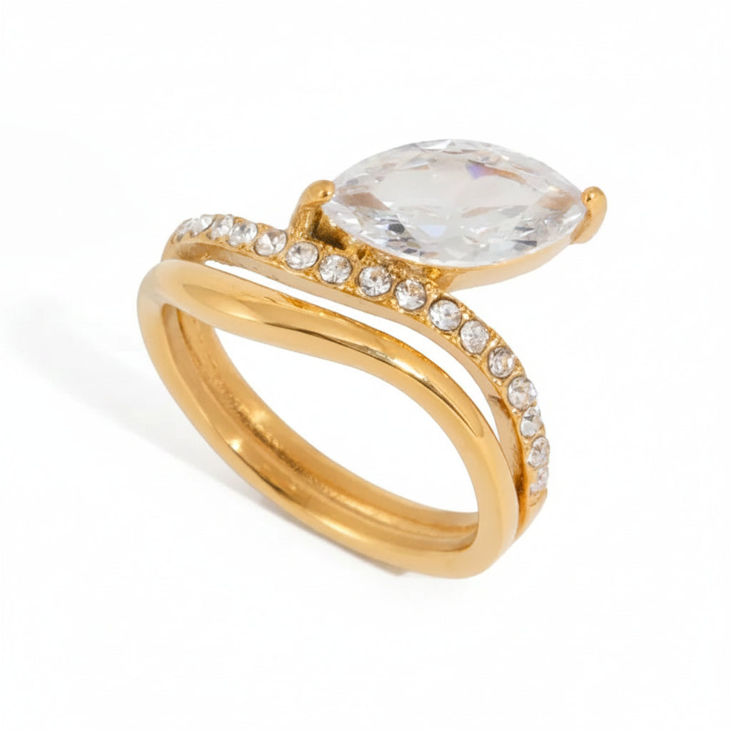 The Gaia Waterproof 18K Gold Hammered Emerald Zircon Open Ring