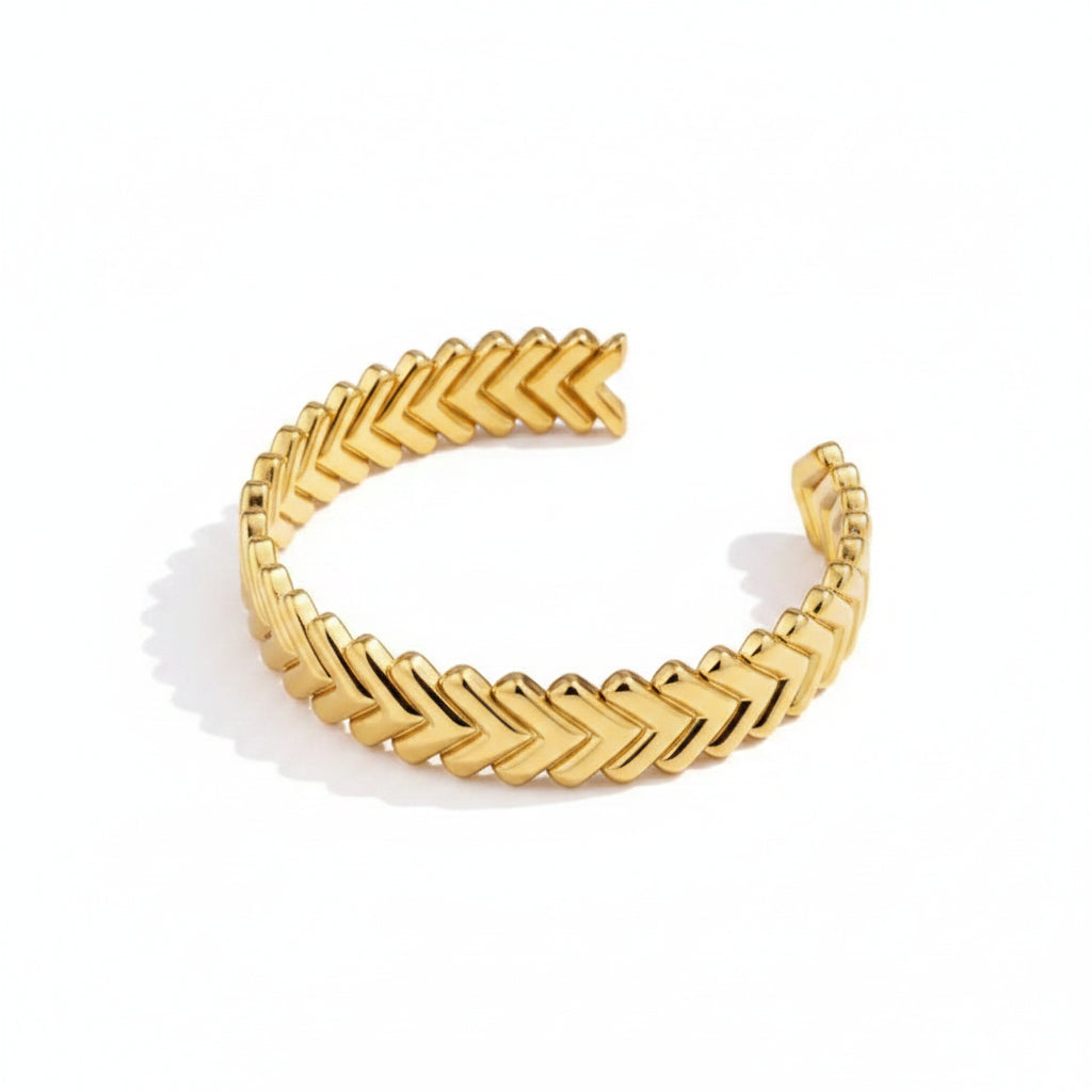 tructured Herringbone Non-Tarnish Heavy Statement Cuff