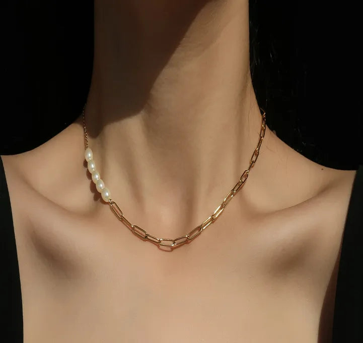 The Noa Waterproof 18K Gold Asymmetric Pearl & Paperclip Choker