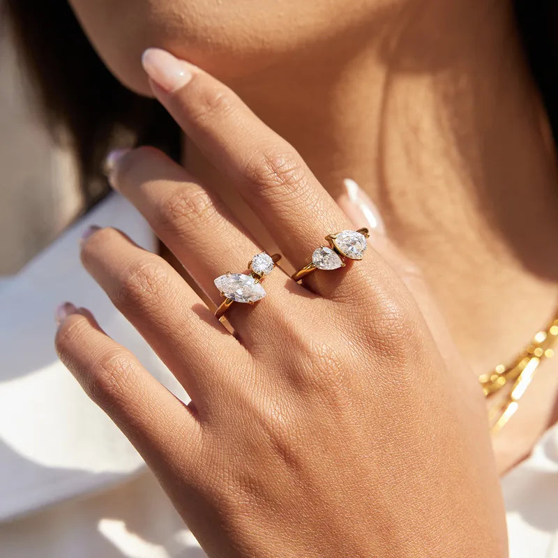 The Juliette Waterproof 18K Gold Asymmetric Cluster Ring