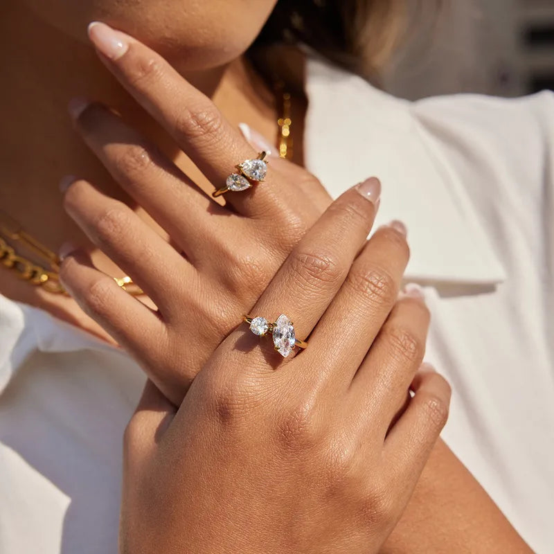 The Juliette Waterproof 18K Gold Asymmetric Cluster Ring