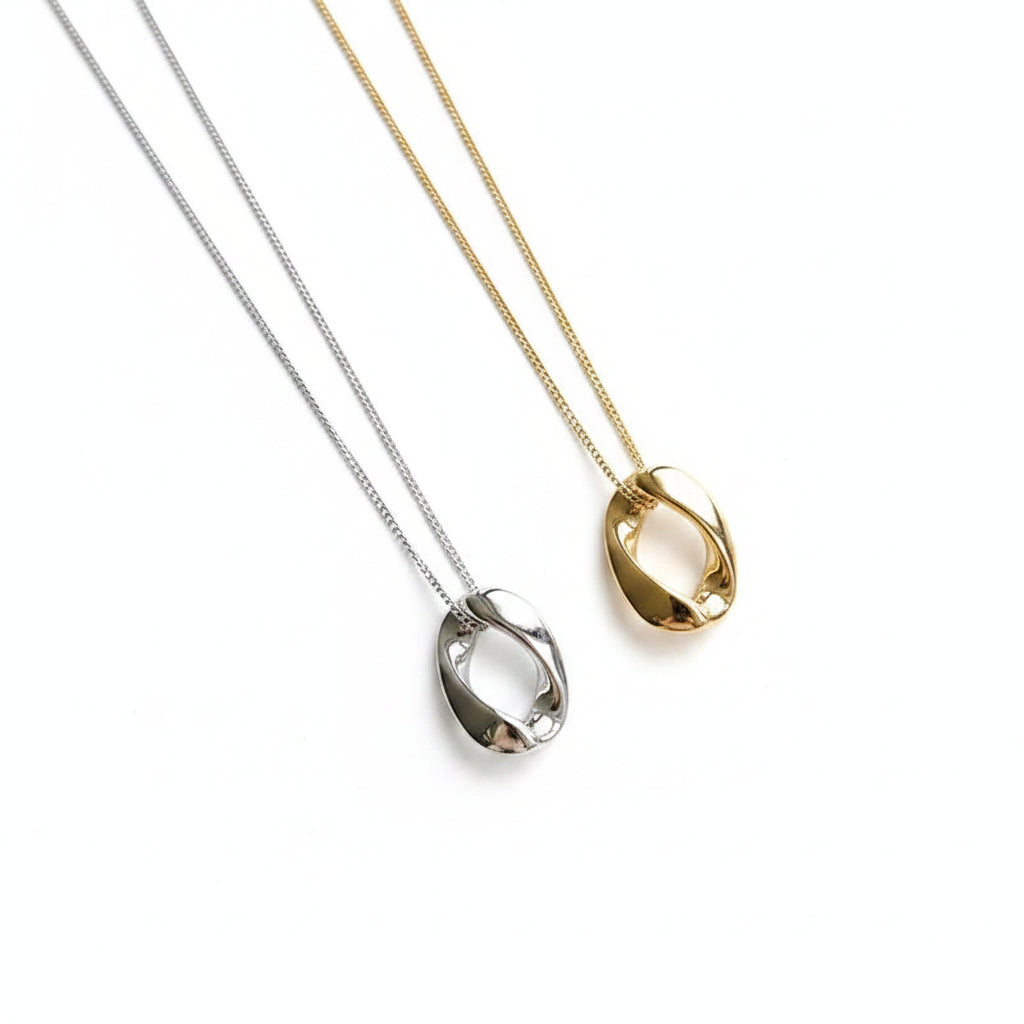 The Abstract Fluid Loop Fine Curb Chain Necklace