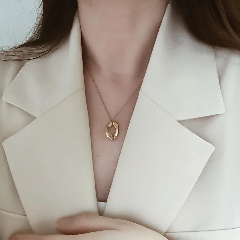 The Abstract Fluid Loop Fine Curb Chain Necklace