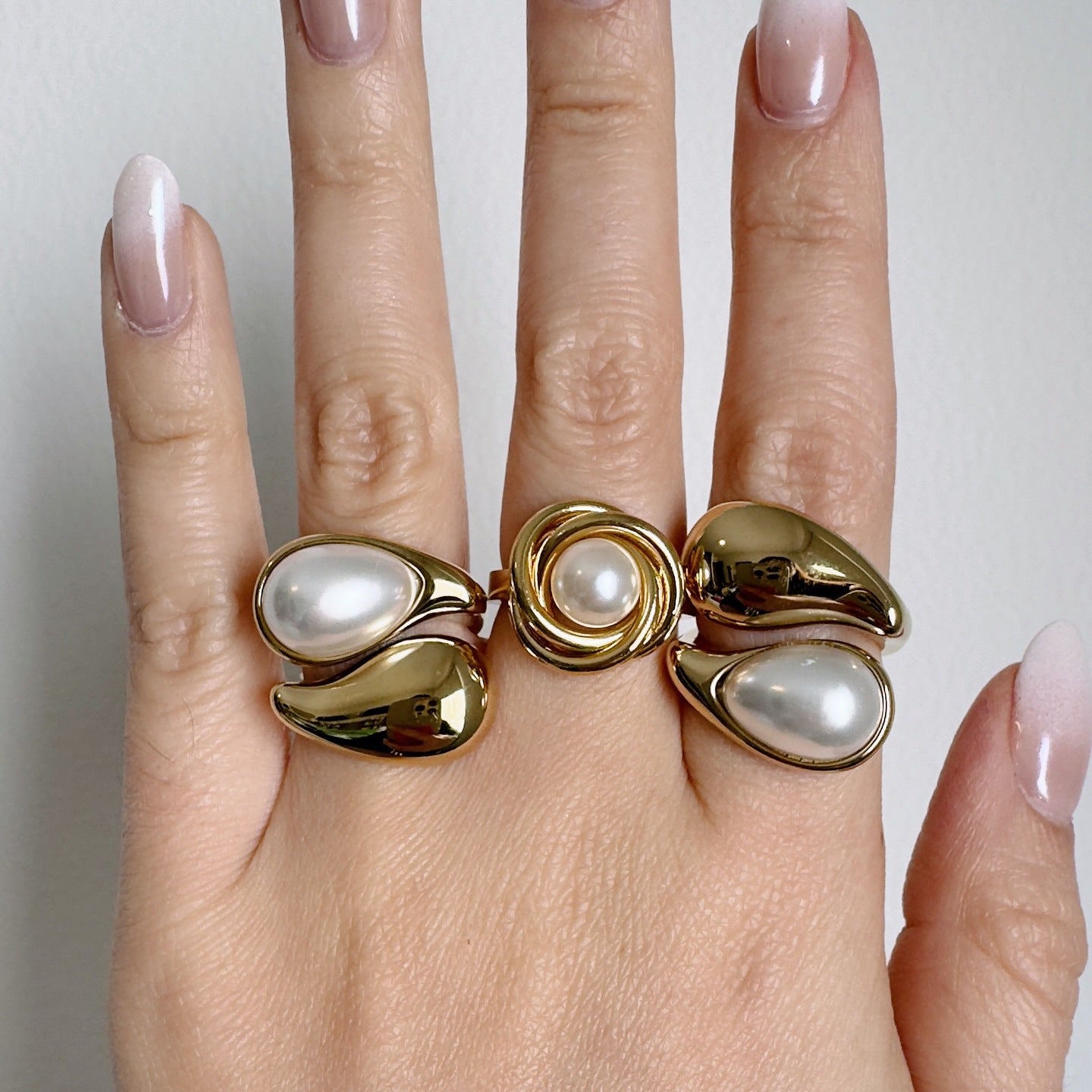 Mara Amber Pearl Ring