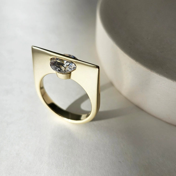 Round Cut Crystal Bar Ring